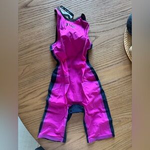 NWT Arena Carbon Air Open Back Race Suit Size 24